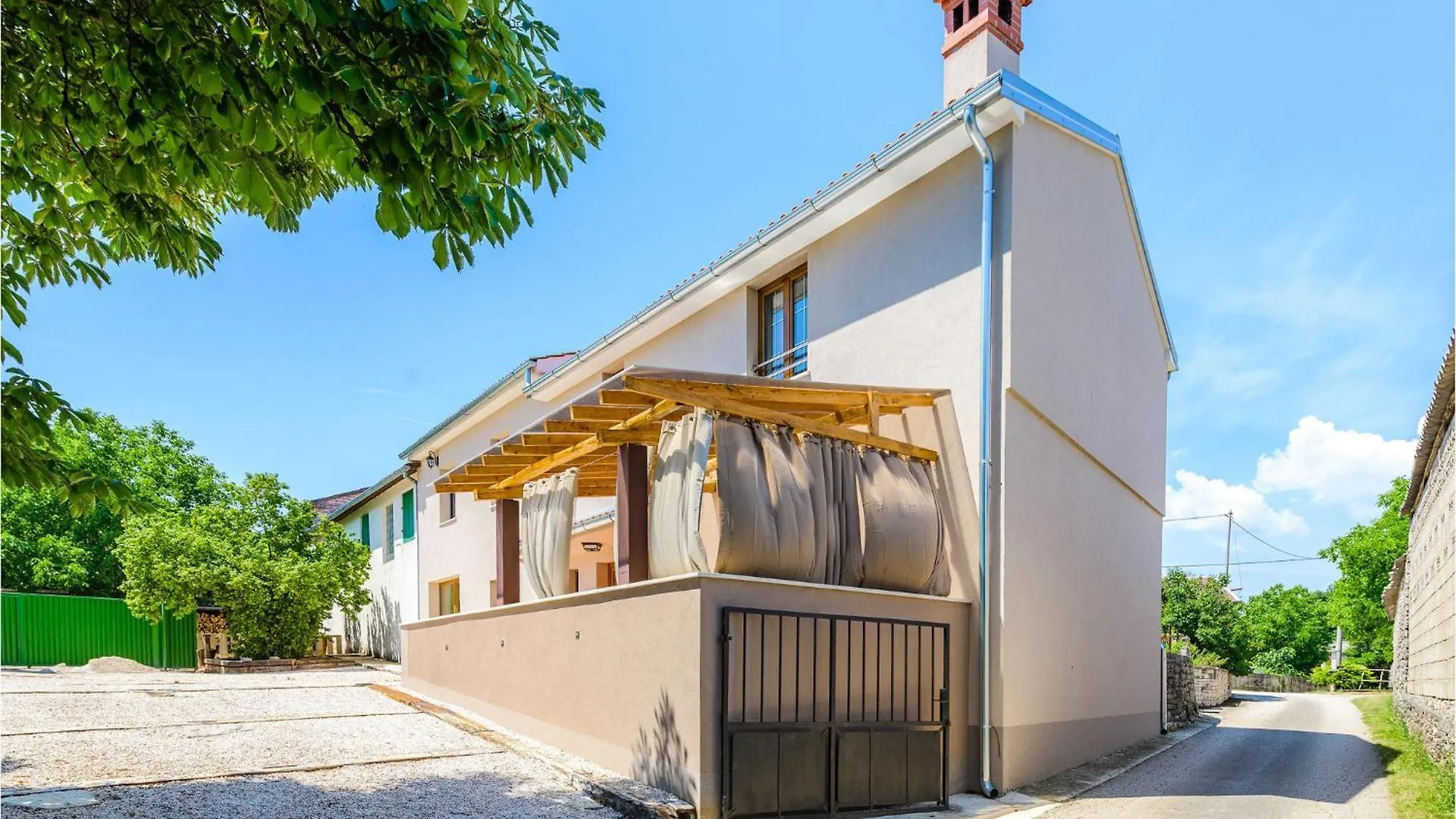 2 Bedroom Lovely Home In Katun Lindarski,Pazin